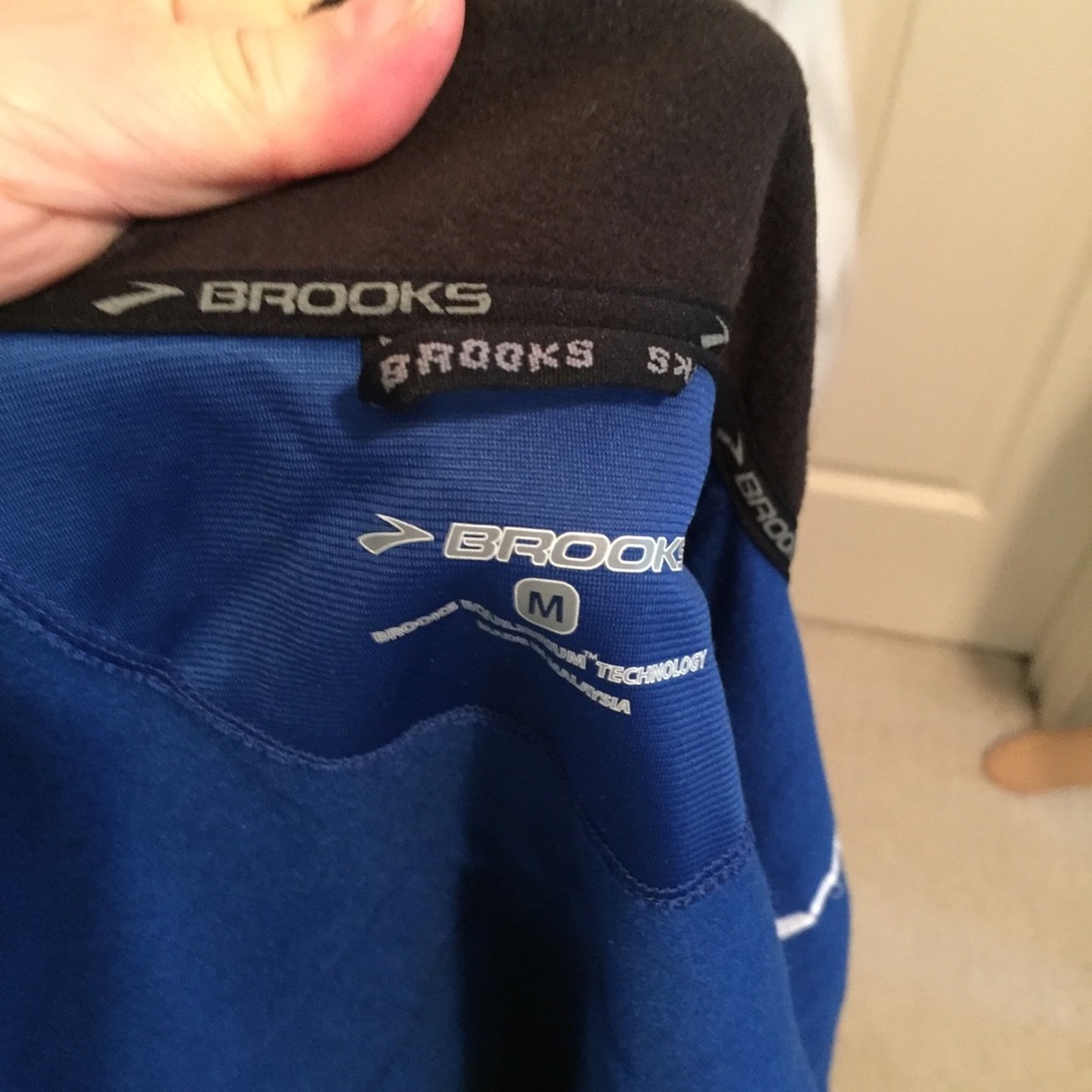 Brooks Running Jacket Blue Size Medium - image 3